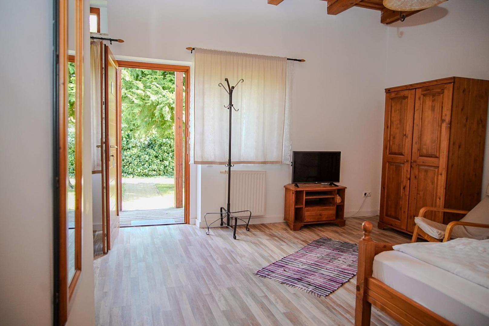 Apartmán Sol Panzio Bük Exteriér fotografie